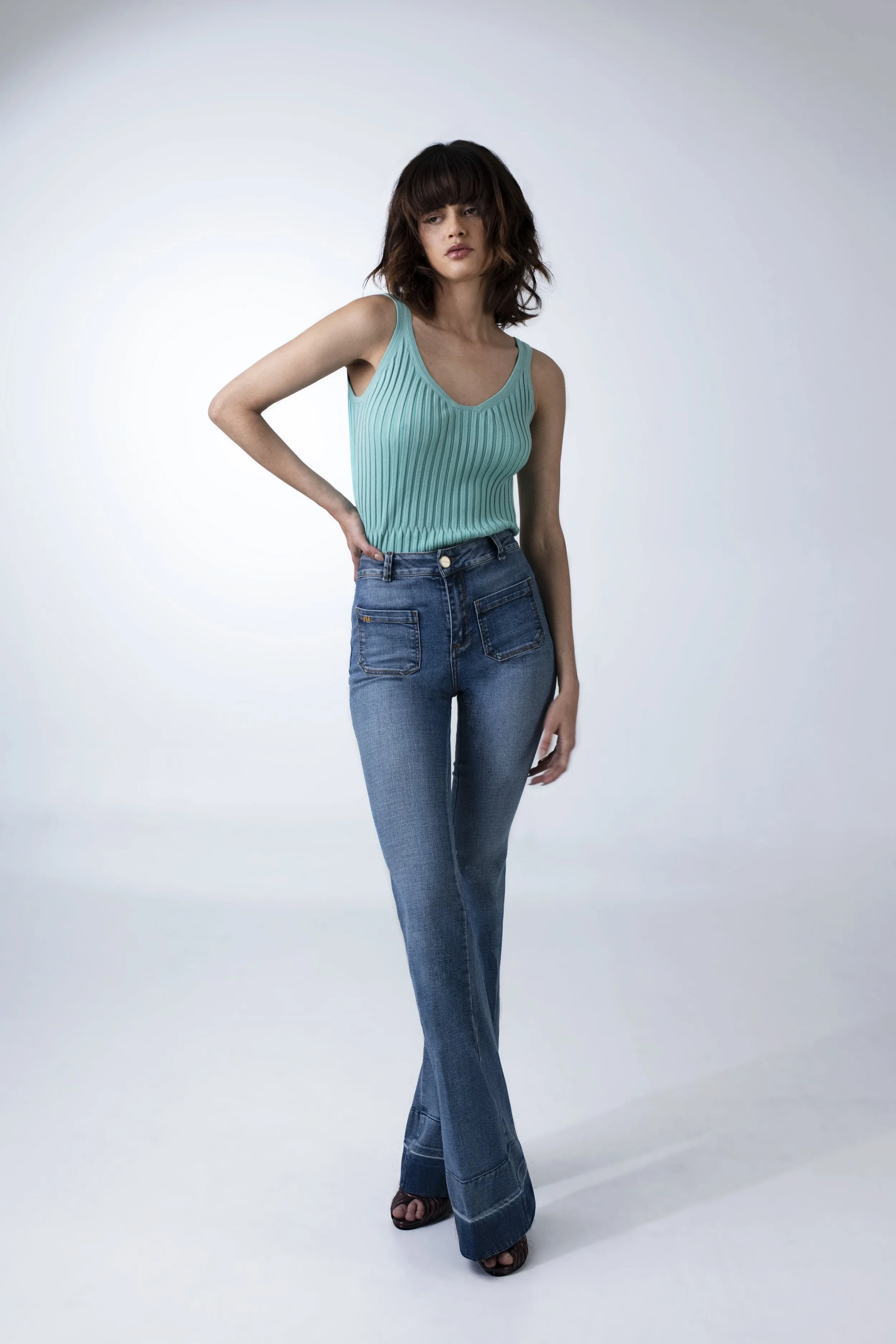 DOYENNE indigo
