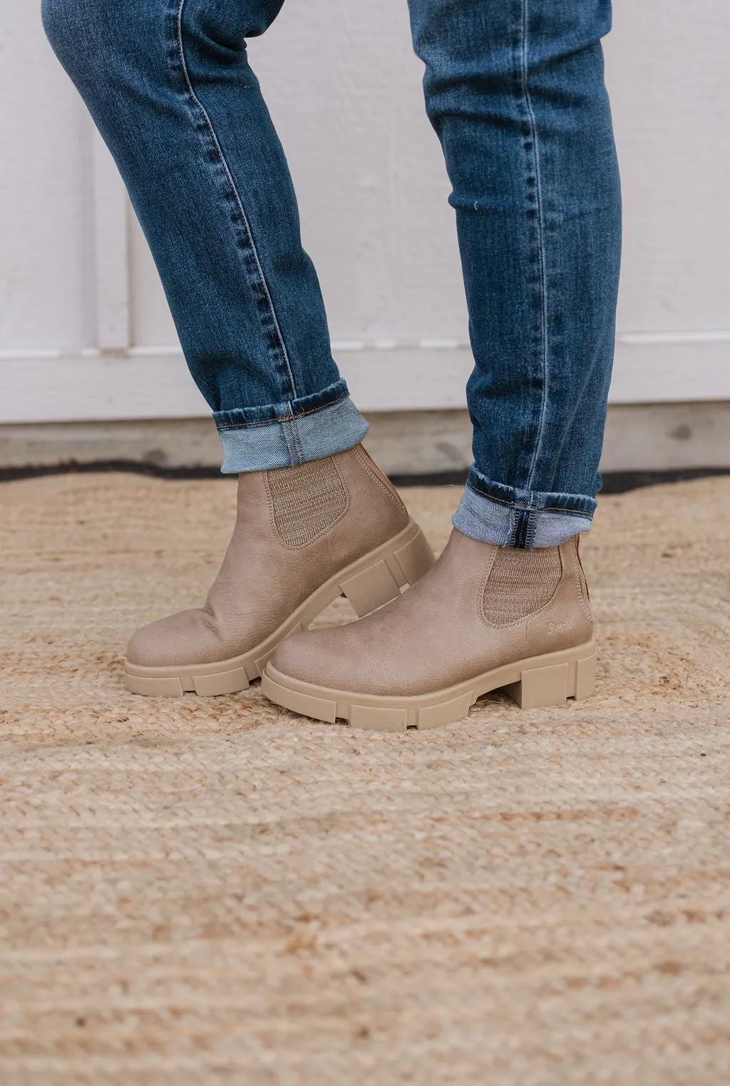 EMREE CREAM COFFEE SOCK BOOTIE